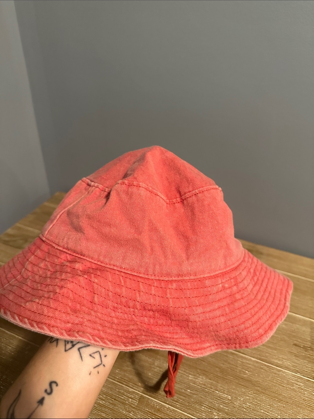 Universal Thread Coral-Red Bucket Hat